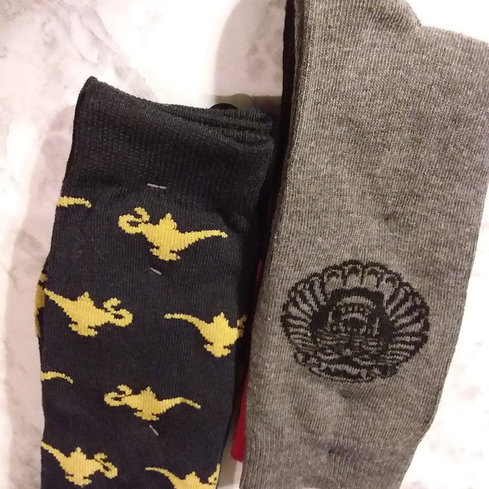 2/$15 Aladdin Sock Bundle - Picture 7 of 11